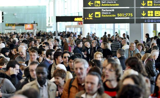 Condenados 131 controladores por el caos aéreo de 2010 en Madrid