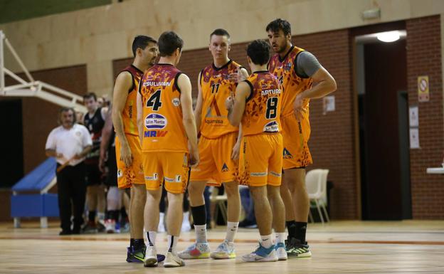 Primera salida como equipo de LEB Plata para el Aquimisa Carbajosa en Melilla