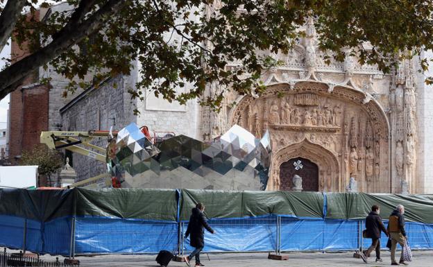 Los críticos de arte se suman al rechazo de la exposición de Gabarrón en el Herreriano