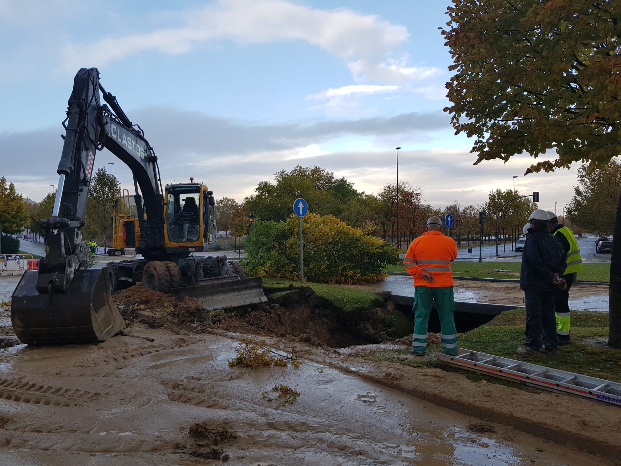 Una línea de alta tensión complica el arreglo del 'anillo mil' en el barrio vallisoletano de Villa de Prado