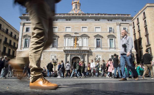 ERC arranca la precampaña del 14-F con una ligera ventaja sobre JxCat