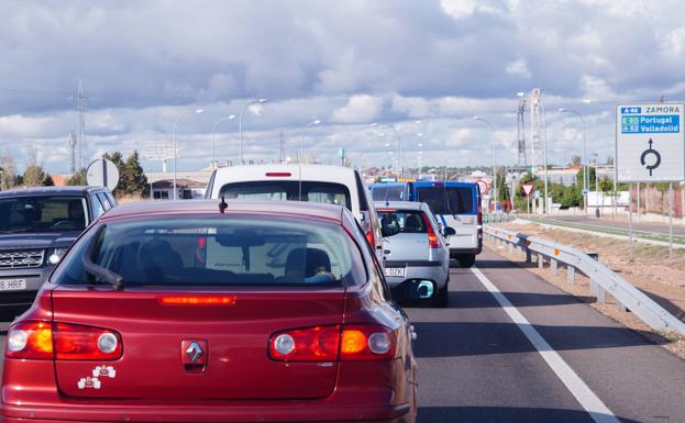 La Policía Local de Salamanca presenta casi 80 denuncias durante la última madrugada antes del toque de queda