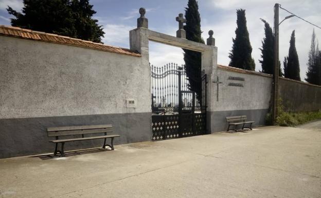 Los municipios de Salamanca adaptan sus cementerios a las normas sanitarias contra el coronavirus