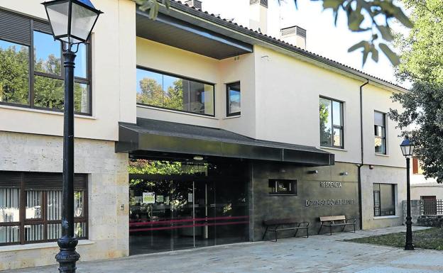 El brote en Ampudia afecta a 43 de los 44 residentes y a cuatro trabajadores