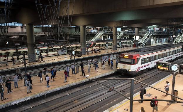 Comienzan a funcionar los aparcamientos disuasorios de Cercanías desde 1,30 euros al día