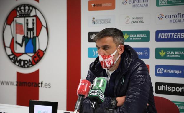 Montes: «Siempre gusta ganar al vecino, el derbi es una buena oportunidad tras un mal arranque»