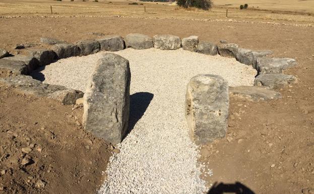 El dolmen de Los Zumacales de Simancas avanza hacia su declaración como BIC