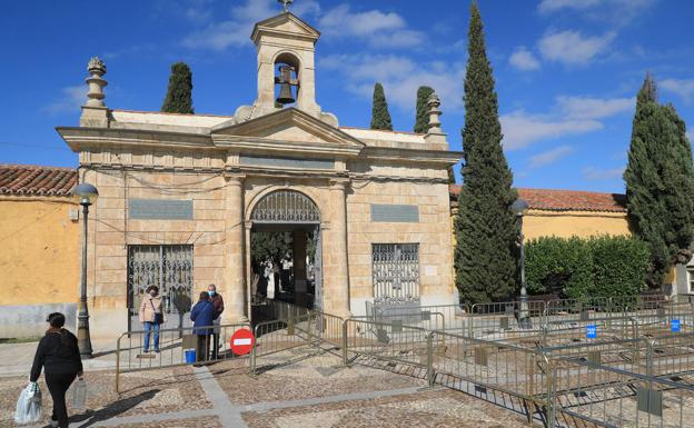 La Policía Local habilita un dispositivo especial de tráfico para el acceso a los cementerios de Salamanca