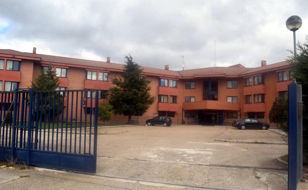 El número de fallecidos en la residencia de Salinas tras el brote se eleva ya a nueve