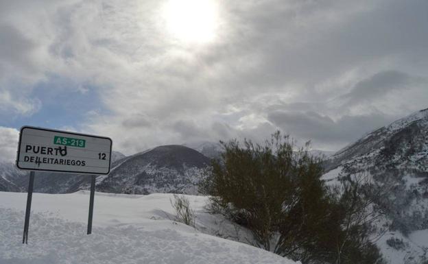 El puerto de Leitariegos registra la segunda racha de viento más fuerte de España