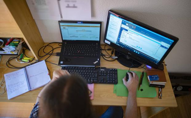 Menos del 10% de los empleados públicos de Segovia trabajan de forma remota