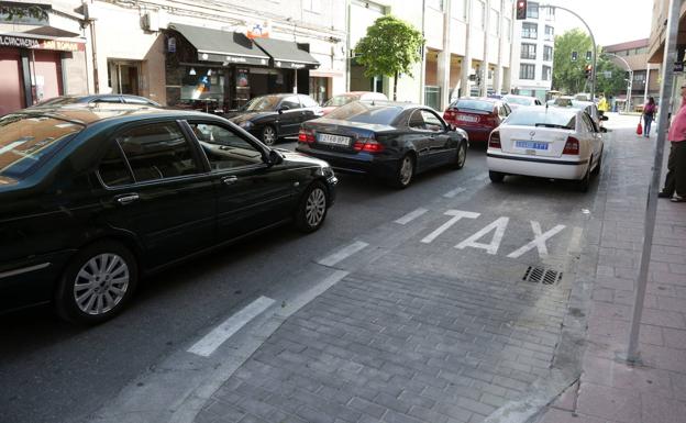 La CNMC recurre la ordenanza del servicio de autotaxi del Ayuntamiento de Valladolid