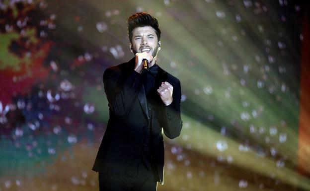 Blas Cantó le manda 'lavarse la boca' a Rocío Monasterio, de Vox, por comparar a Trump con Eurovisión