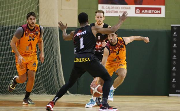 Un mal inicio de partido condena al Aquimisa Carbajosa a la derrota en Madrid (80-70)