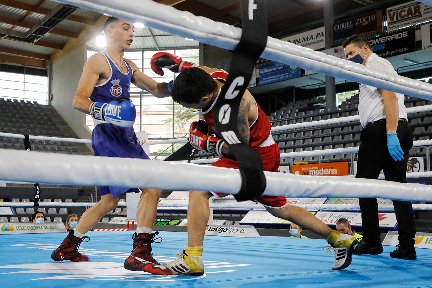 Palencia disfruta del boxeo olímpico