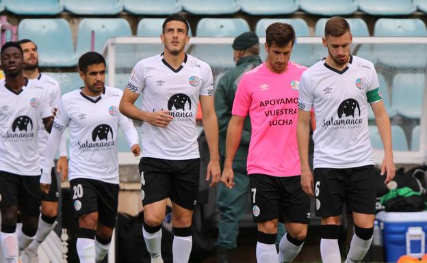 Duelo de aspirantes en el Helmántico entre el Salamanca UDS y el Racing de Ferrol