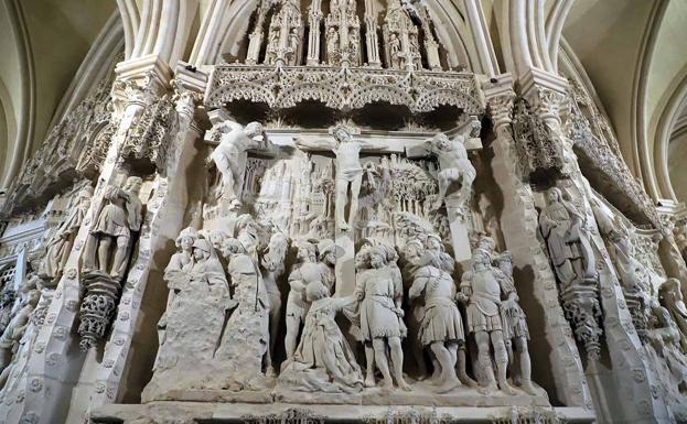 El trasaltar de la Catedral de Burgos completa su restauración, libre de sales y humedades