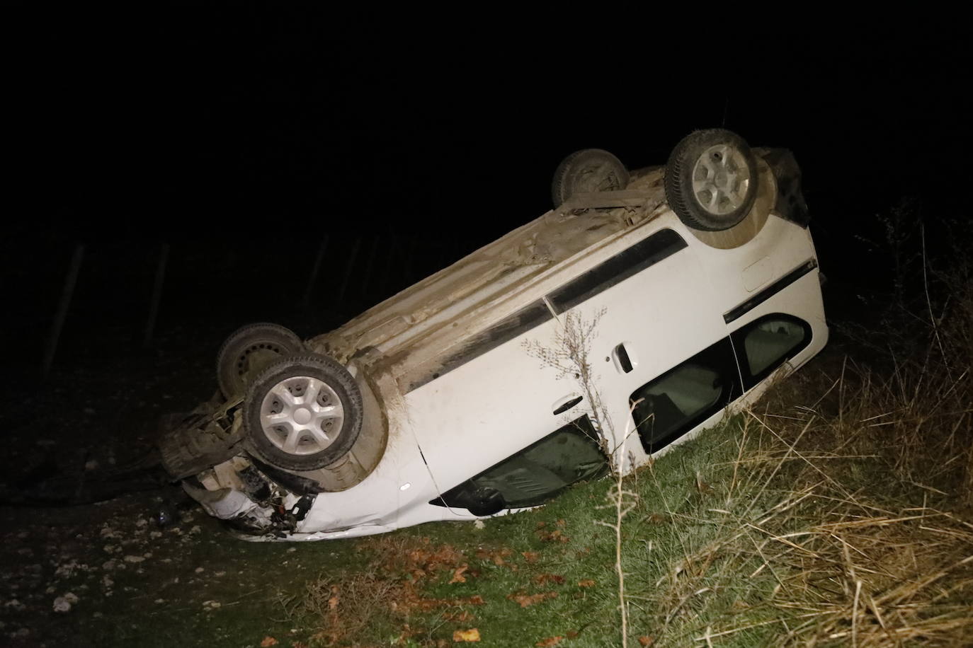Herido el conductor de una furgoneta que se ha salido de la vía en Peñafiel