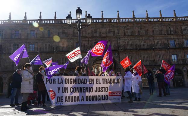 Las trabajadoras de Ayuda a Domicilio exigen dignidad para una labor esencial