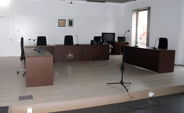 Usó fotos de una red social de otra mujer y se hizo pasar por ella con fines sexuales