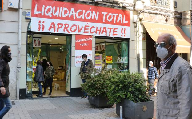 Roban varias piezas de «gran valor» en una joyería de Mantería, en Valladolid