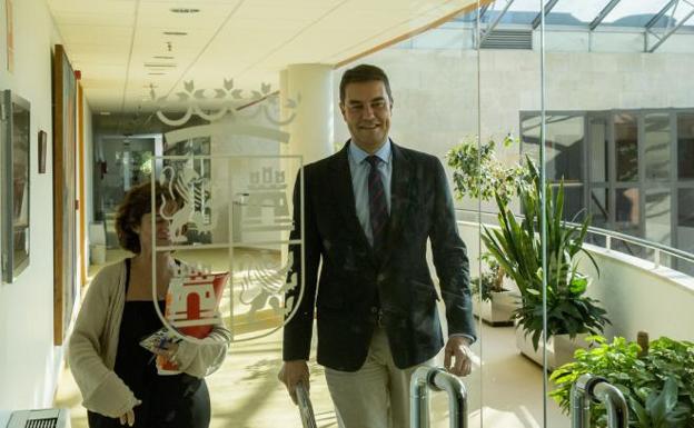 La Junta prepara cambios en pruebas de oposiciones y la reconversión de su plantilla