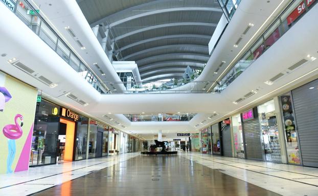 El TSJ de Castilla y León deniega la apertura de las tiendas de los centros comerciales