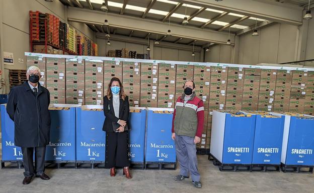 Mercadona dona dos toneladas de comida al Banco de Alimentos de Salamanca