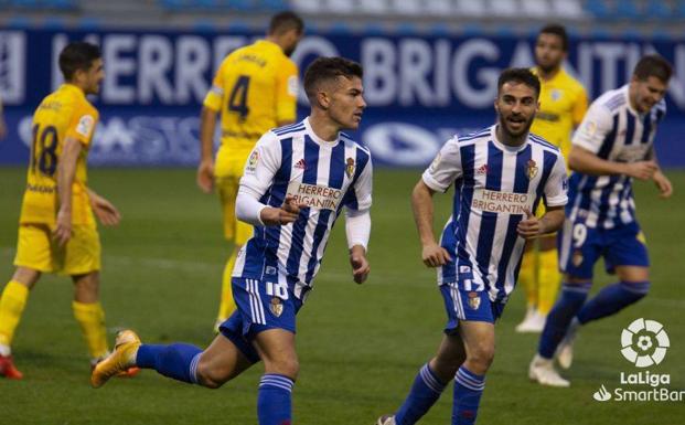 La Ponferradina rescata un punto ante el Málaga