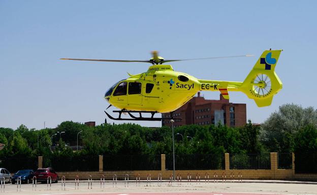 Herido un hombre tras caer desde cinco metros de un andamio en Robleda