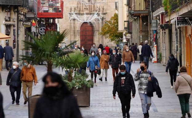 Las Fuerzas de Seguridad plantean 64 denuncias por ir sin mascarilla en Salamanca la pasada semana