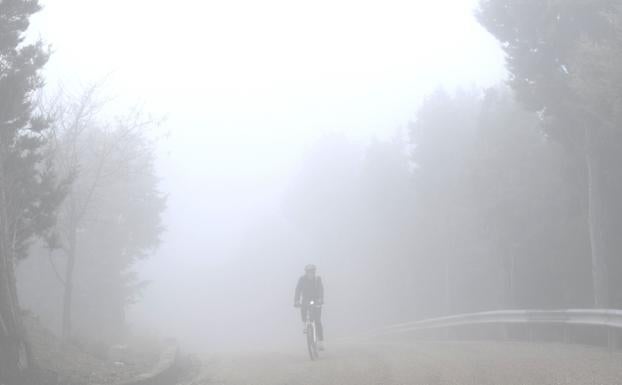 La niebla afecta a la circulación de 11 de tramos de siete vías de Castilla y León