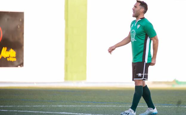 El capitán del CD Guijuelo se pone a 300