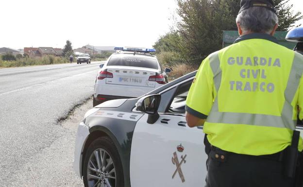 Investigan en Valladolid a un conductor ebrio tras sufrir un accidente y huir de otro