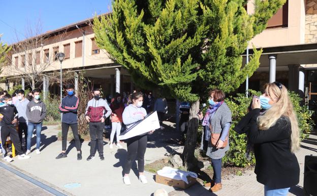 Leire García recoge el premio del concurso 'El cerdo ibérico y su entorno'