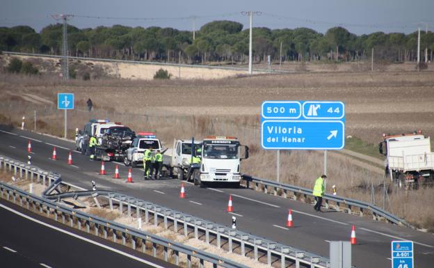 Una colisión múltiple provoca retenciones de cuatro kilómetros en la autovía entre Segovia y Valladolid