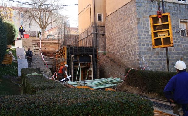 Las ascensores urbanos entre San José y El Palo-Mirasierra toman forma