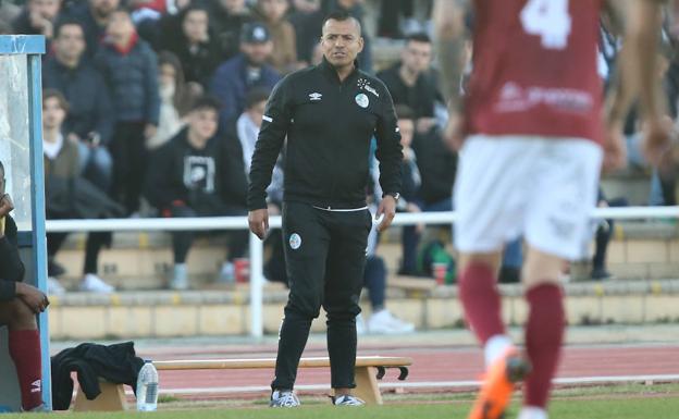 Solo una derrota para el Salamanca UDS con Rafa Dueñas en sus dos 'mini-etapas' previas