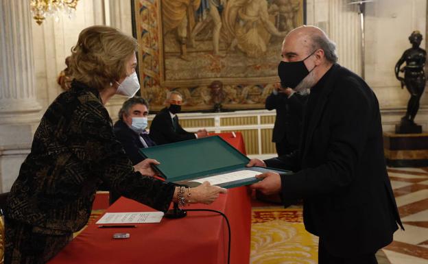 Zurita defiende «la poesía inspiradora de vida» ante el dolor de la pandemia