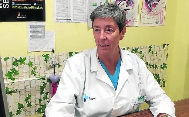 Esperanza Manso, matrona: «Es muy importante escuchar a la mujer que sufre maltrato»