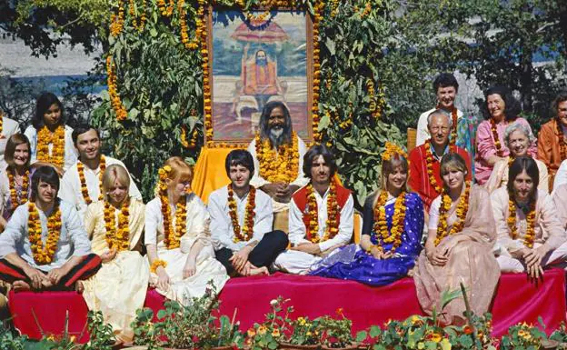La exposición 'Indian Oddyssey' evoca el viaje de The Beatles a la India