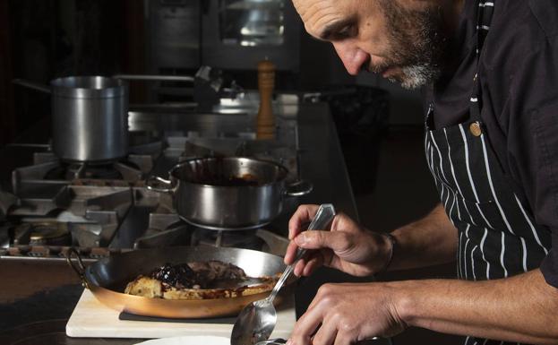 Una marinada para mantener la carne de caza mayor jugosa