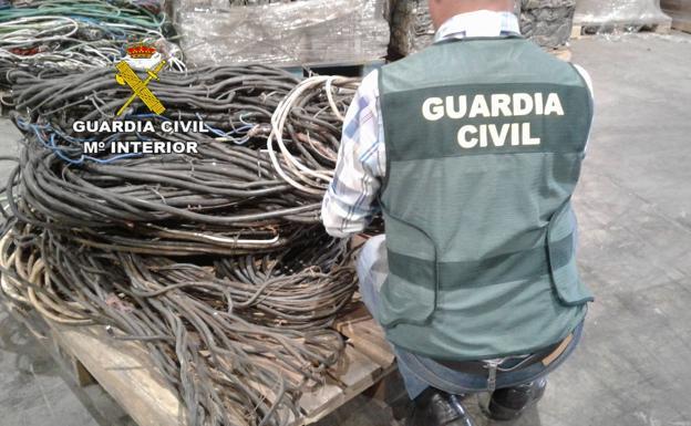 La Guardia Civil esclarece una oleada de hurtos de cableado de cobre en explotaciones agrícolas de Machacón