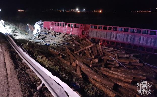 Fallece un hombre tras volcar con su camión en un aparatoso accidente en Burgos