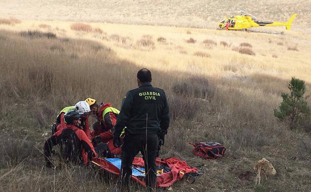 Rescatado un ciclista tras sufrir una caída en una zona de difícil acceso en Renedo de Esgueva