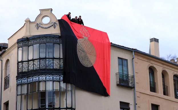 Los artilleros de Segovia se suben a las alturas para festejar Santa Bárbara