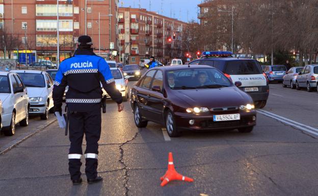 La Policía Municipal de Valladolid se suma a la campaña de la DGT contra el alcohol y las drogas al volante