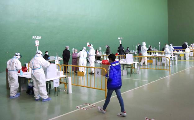 Los test masivos de Ciudad Rodrigo detectan una incidencia «alta» pero focalizada
