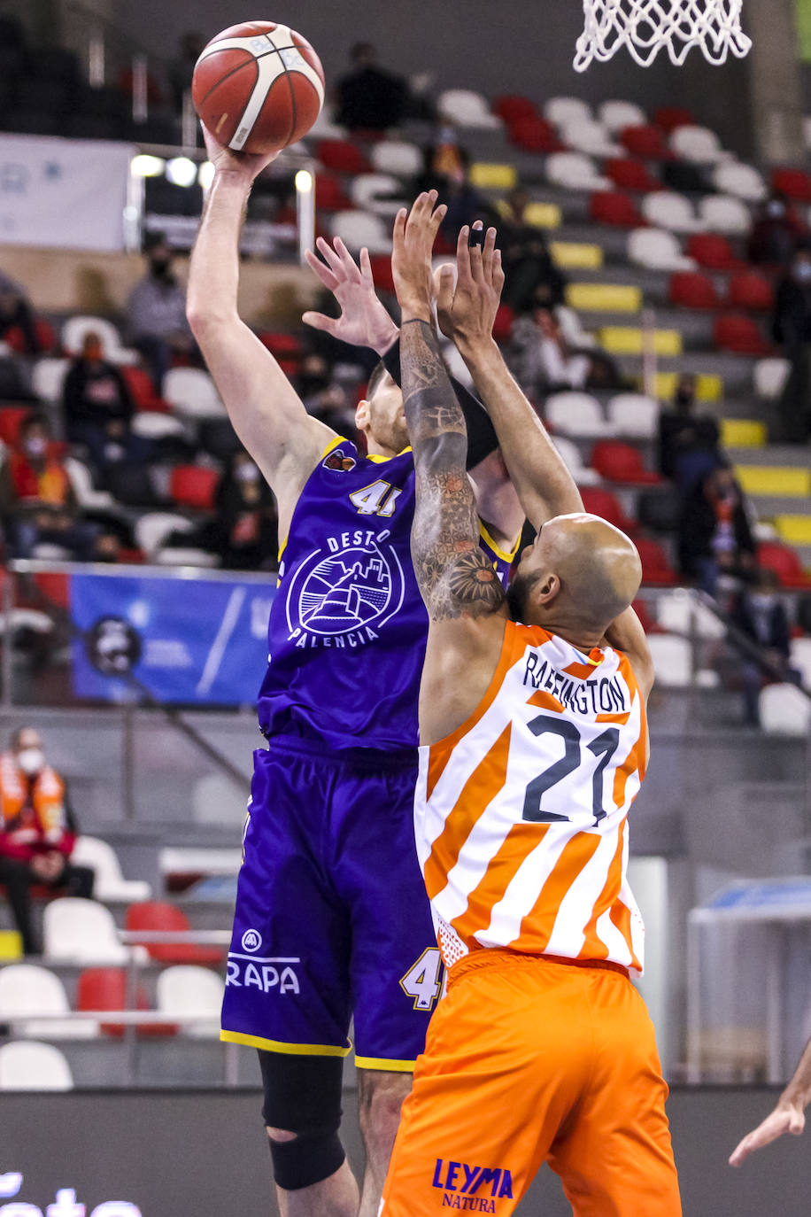 Leyma Coruña 66-64 Destino Palencia