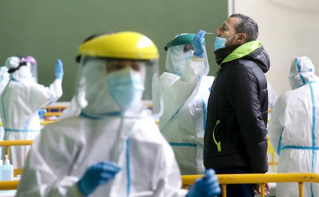 El cribado de dos días en Miróbriga deja 14 positivos